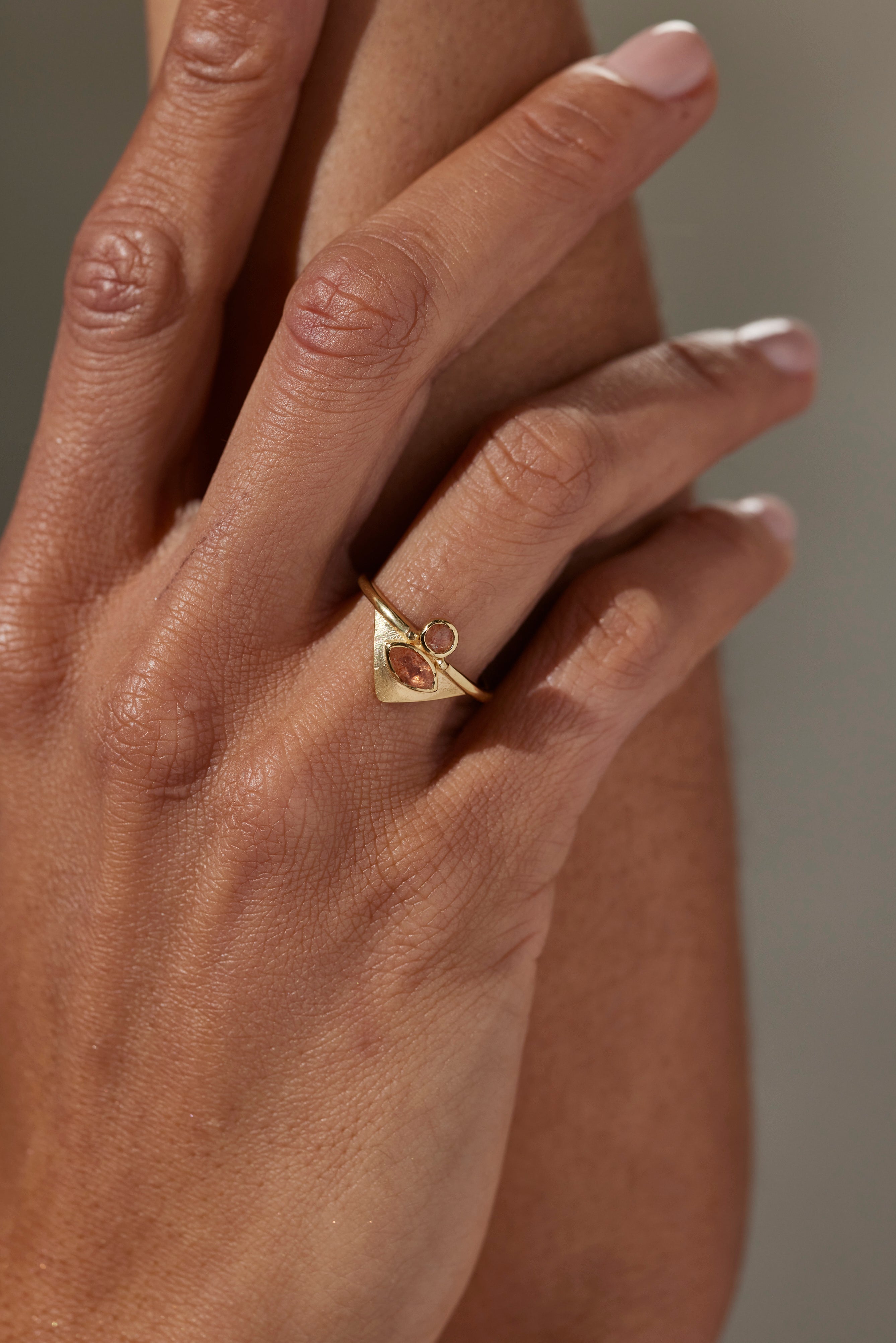 The Nile Sunstone Gold Ring