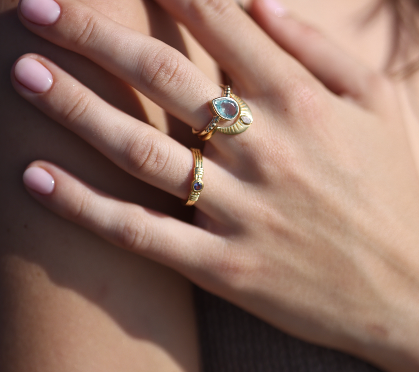 Rana Iolite Gold Ring