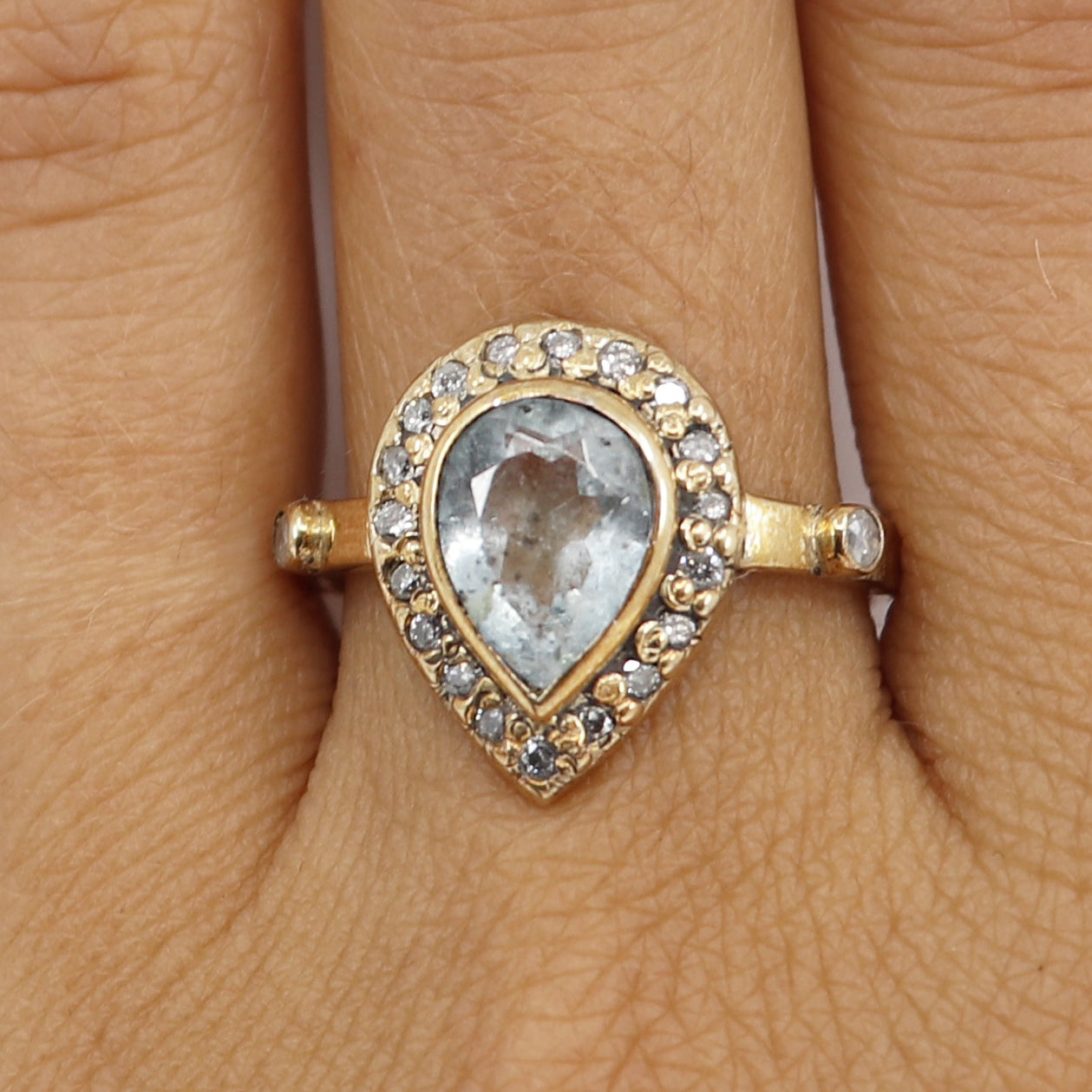 Aquamarine and white diamond dynasty ring