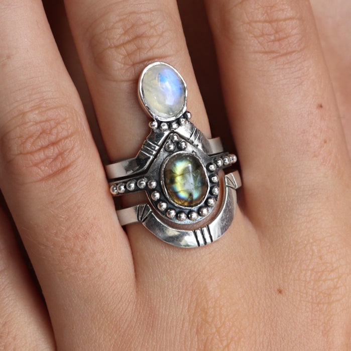 Solace Labradorite Ring