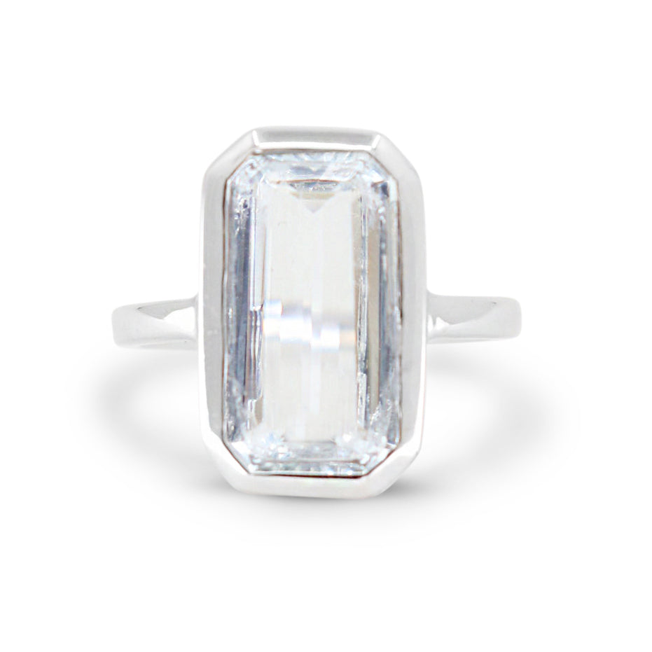 Baguette aquamarine 9K white gold