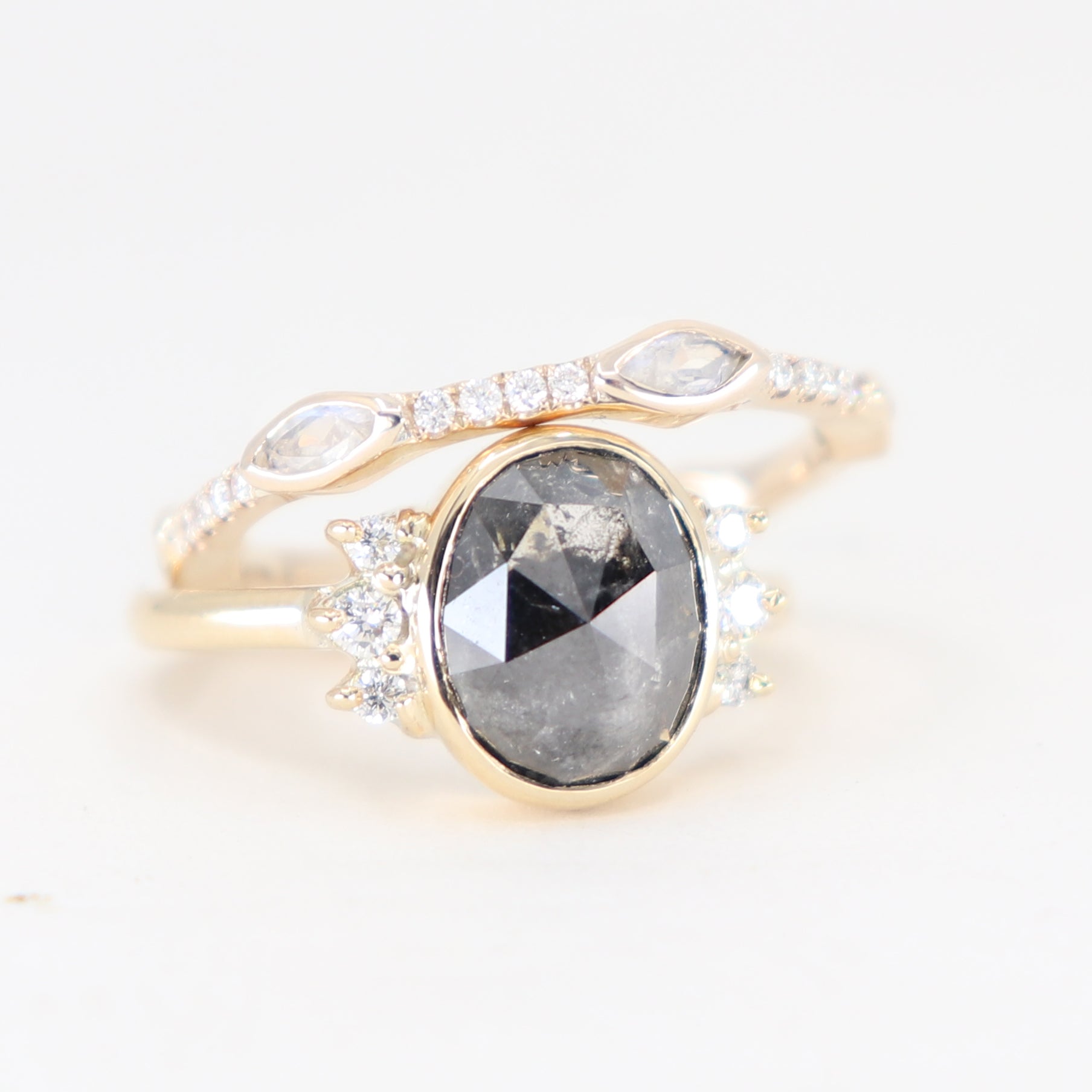 Celestial Oval Grey Diamond