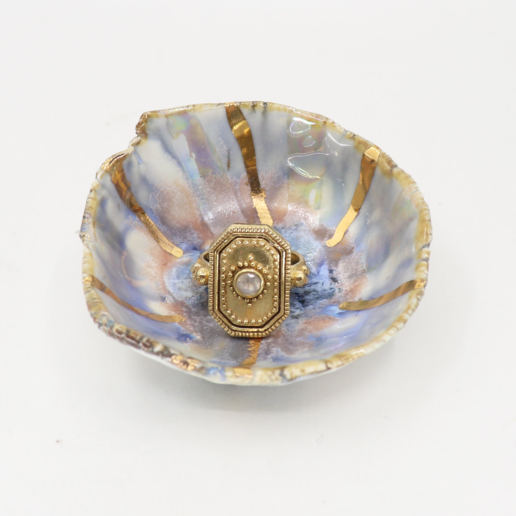 Radiating Ring Dish