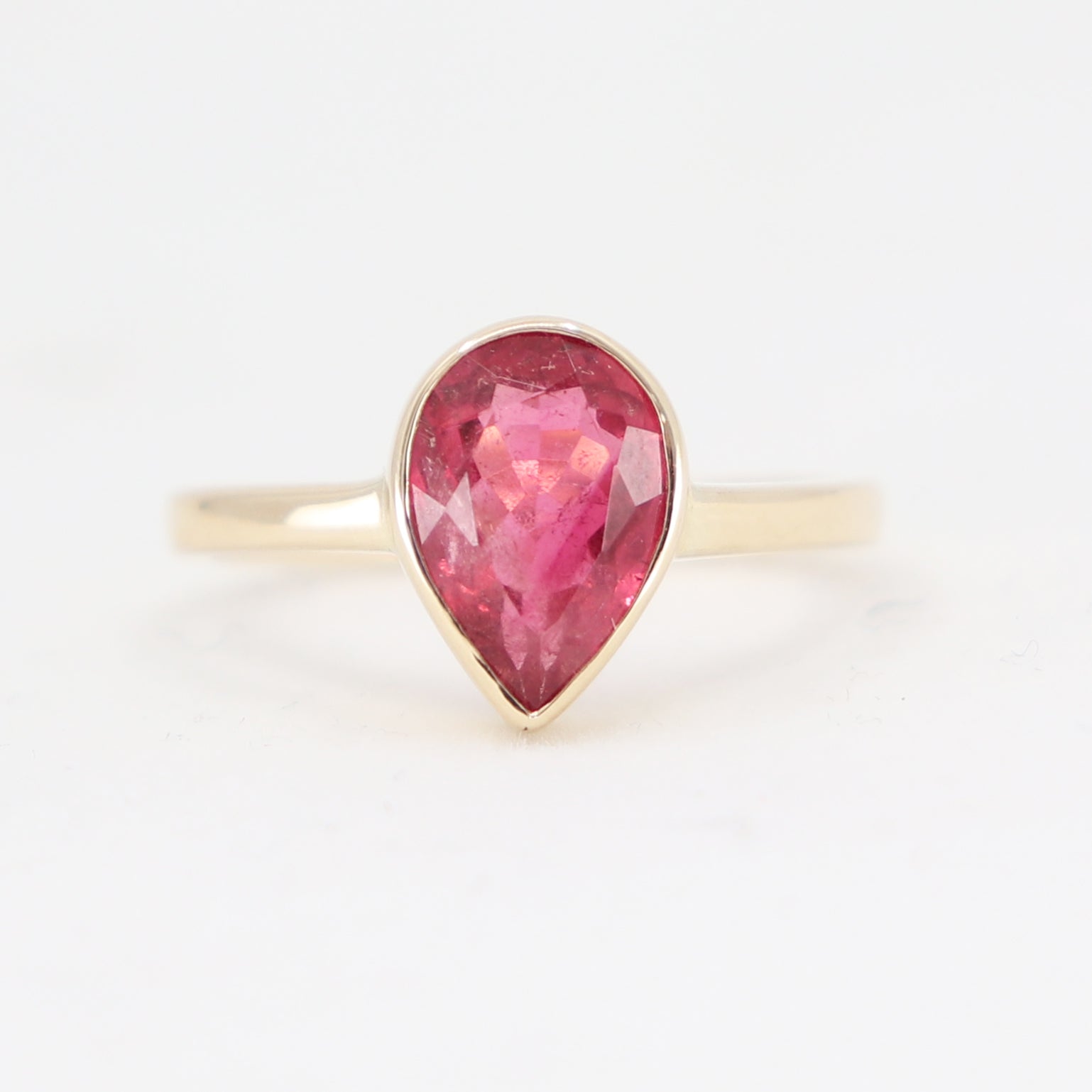 Light Raspberry Tourmaline 9k Yellow Gold