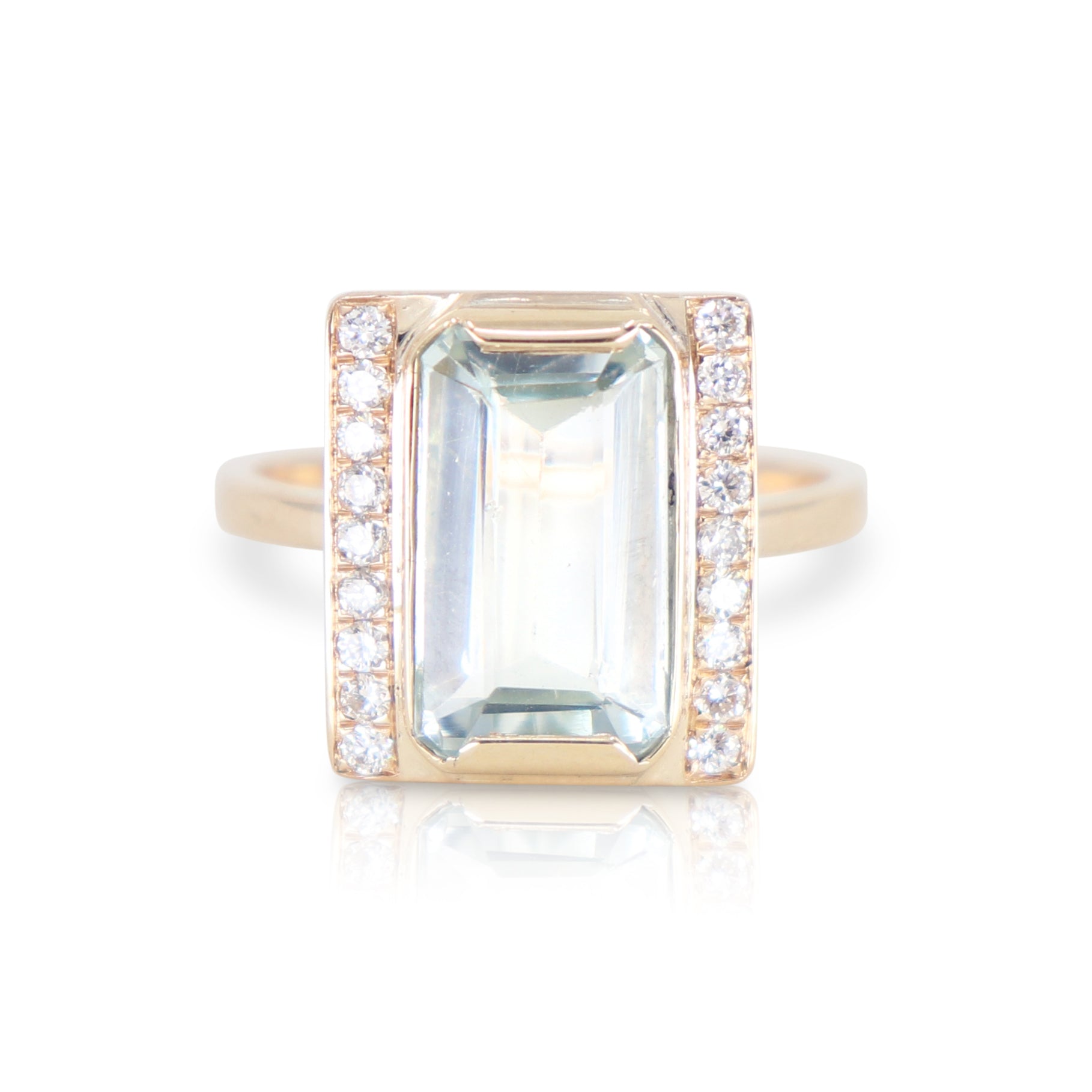 Aquamarine and diamond baguette ring